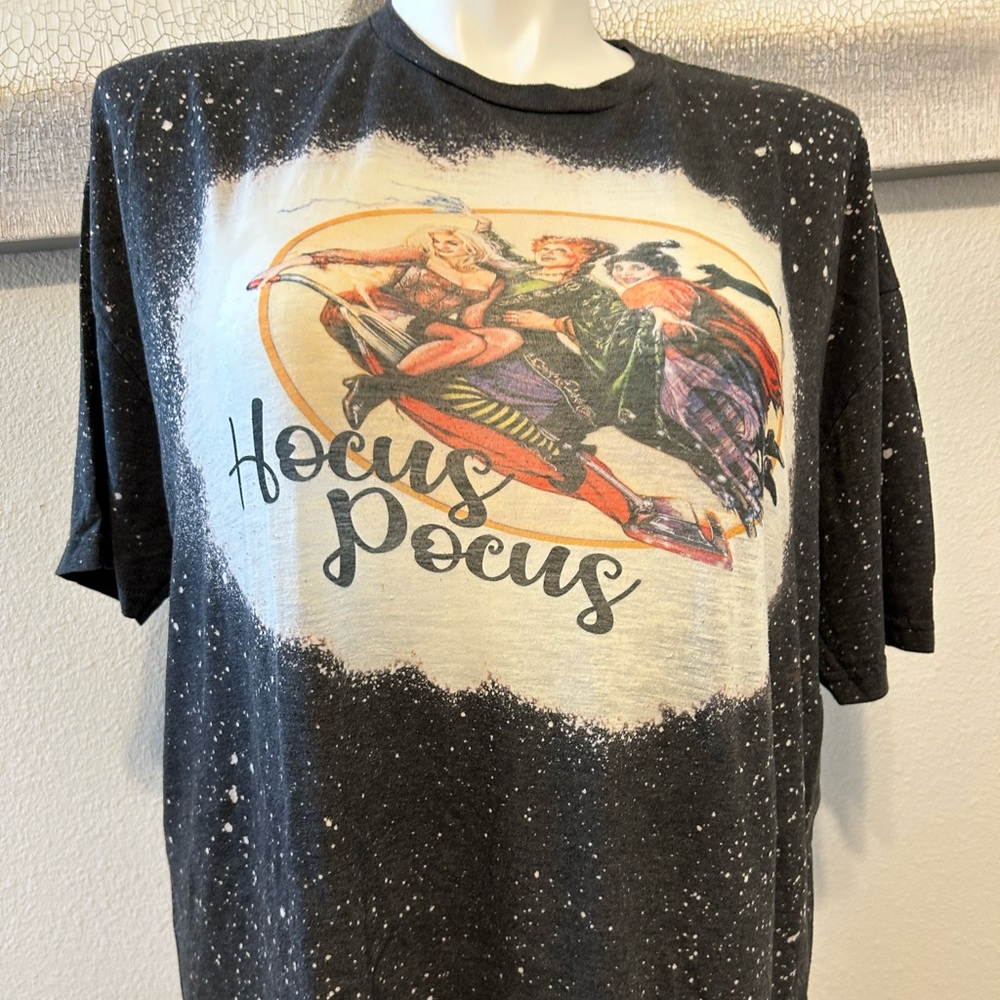 Gildan Hocus Pocus T-shirt bleached size 3xl